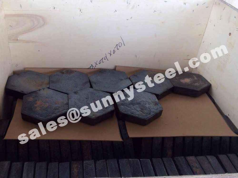 Hexagonal Cast Basalt Slate