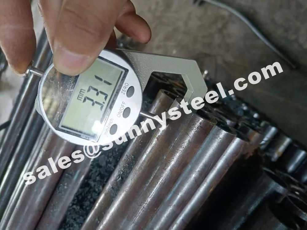 Carbon Steel Seamless Pipes (Image 8)