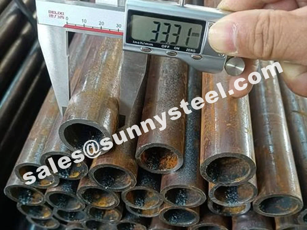 Carbon Steel Seamless Pipes (Image 9)