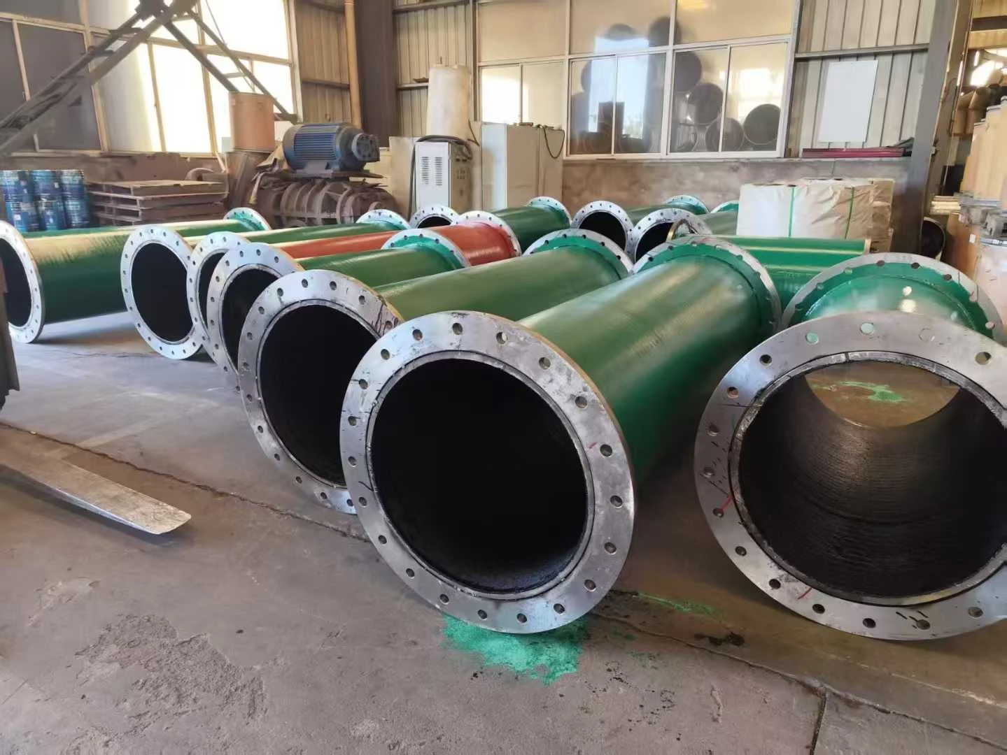 Chromium Carbide Overlay Pipe