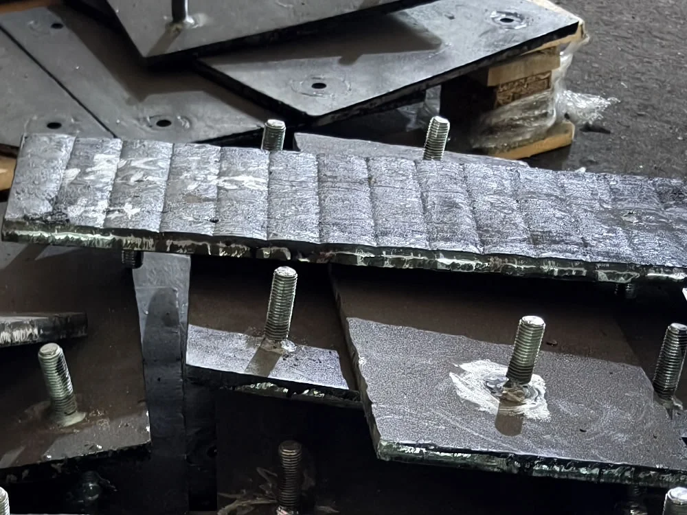 Hardfaced Chutes, Hoppers & Liner Systems